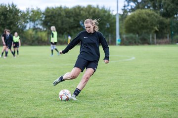 Bild 35 - Frauen SG Holstein Sued - SV Eintracht Luebeck : Ergebnis: 3:0